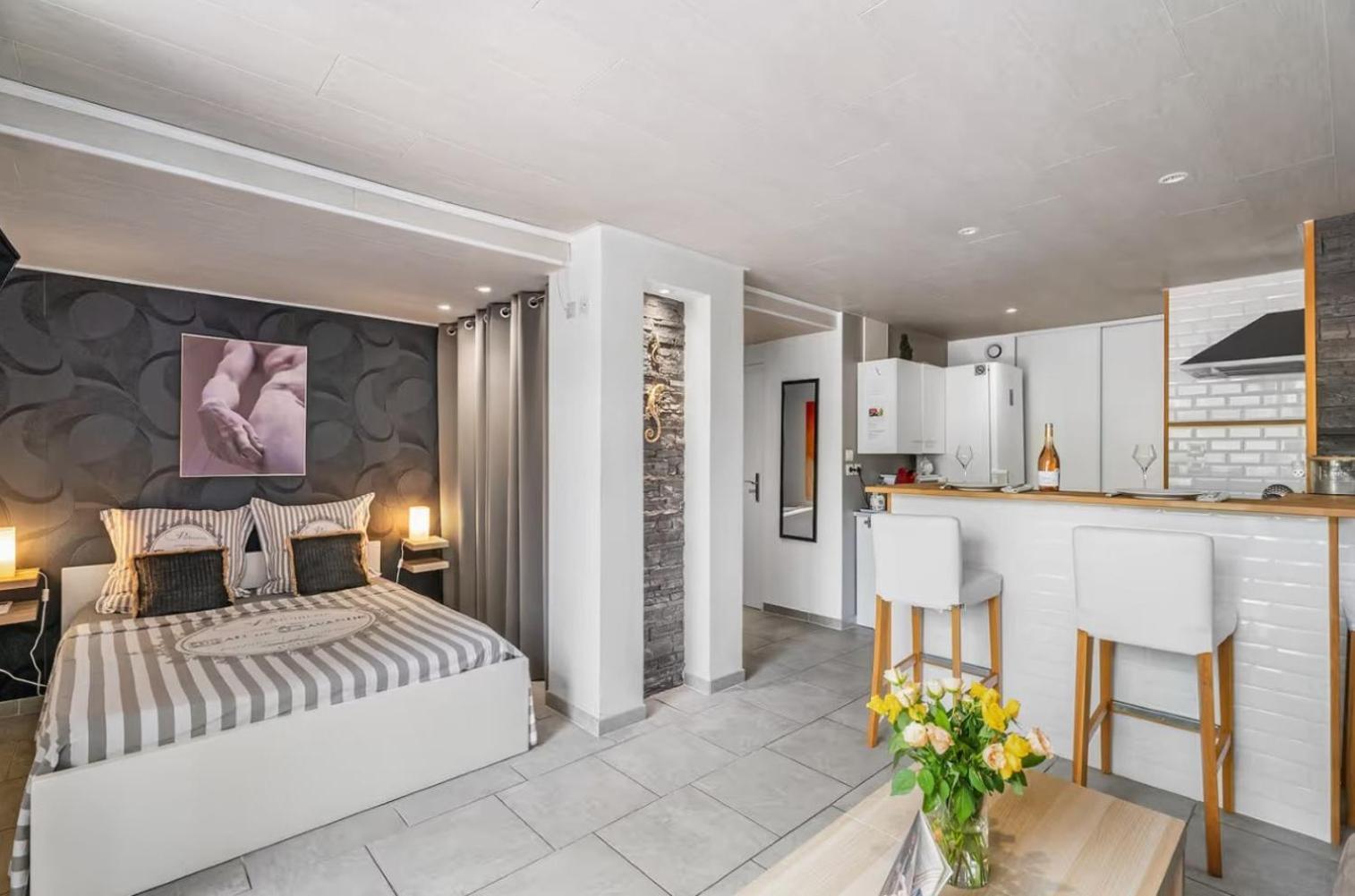 Studio Villa Nui กูแอส์ ภายนอก รูปภาพ